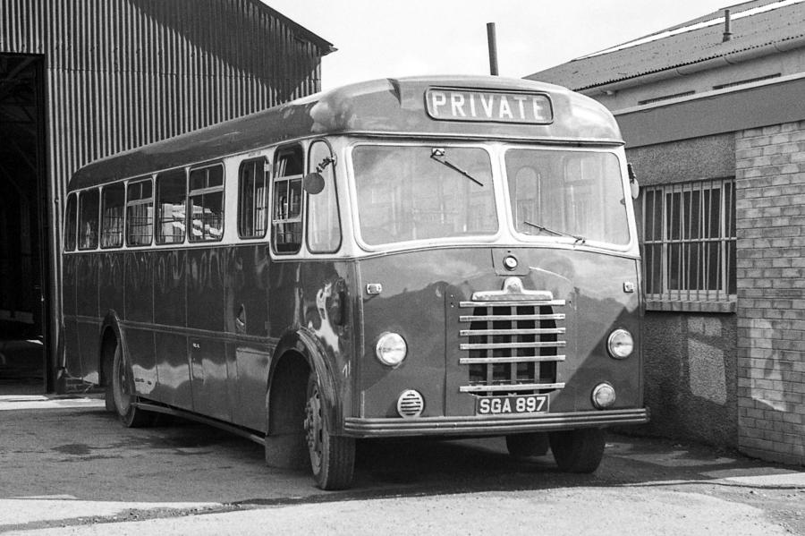  Bedford SBO Duple Midland (B42F) 1957 года  (фото 1 из 1)